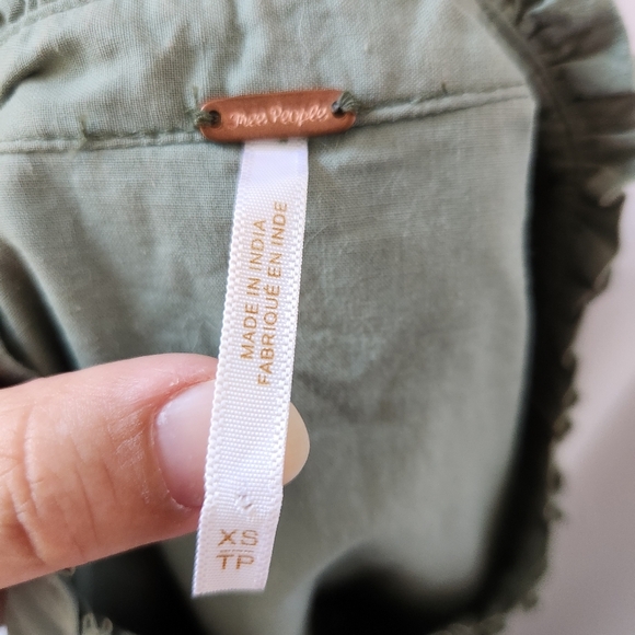 New Free People Sleeveless Green Button-Up Top Size S - Picture 7 of 7